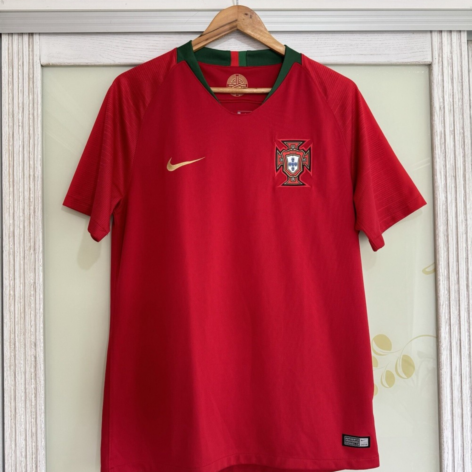 Camiseta local de Portugal 2018 