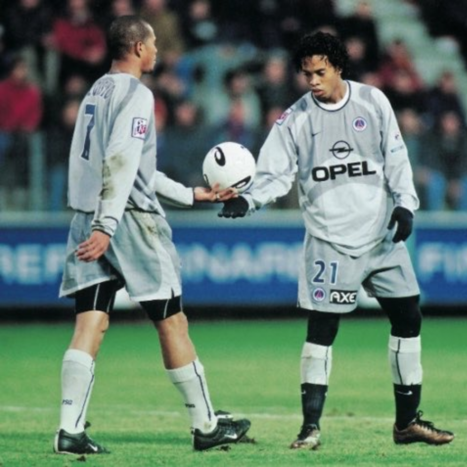 PSG Away Shirt 2001/02