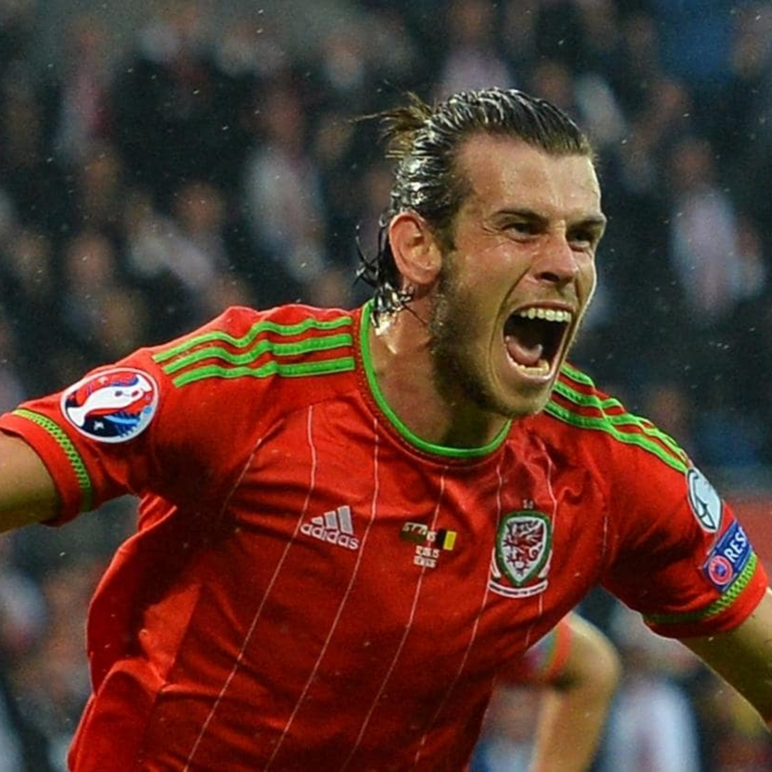 Camiseta de local de Gales 2015/16